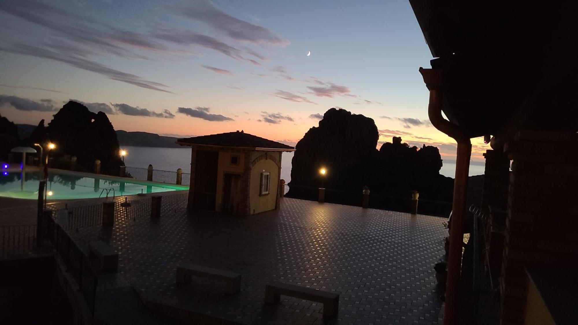 Villa Tramonti Sul Mare Nebida Екстер'єр фото